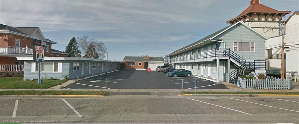 Alpine Motel In Heart Of Wisconsin Dells Downtown. Экстерьер фото