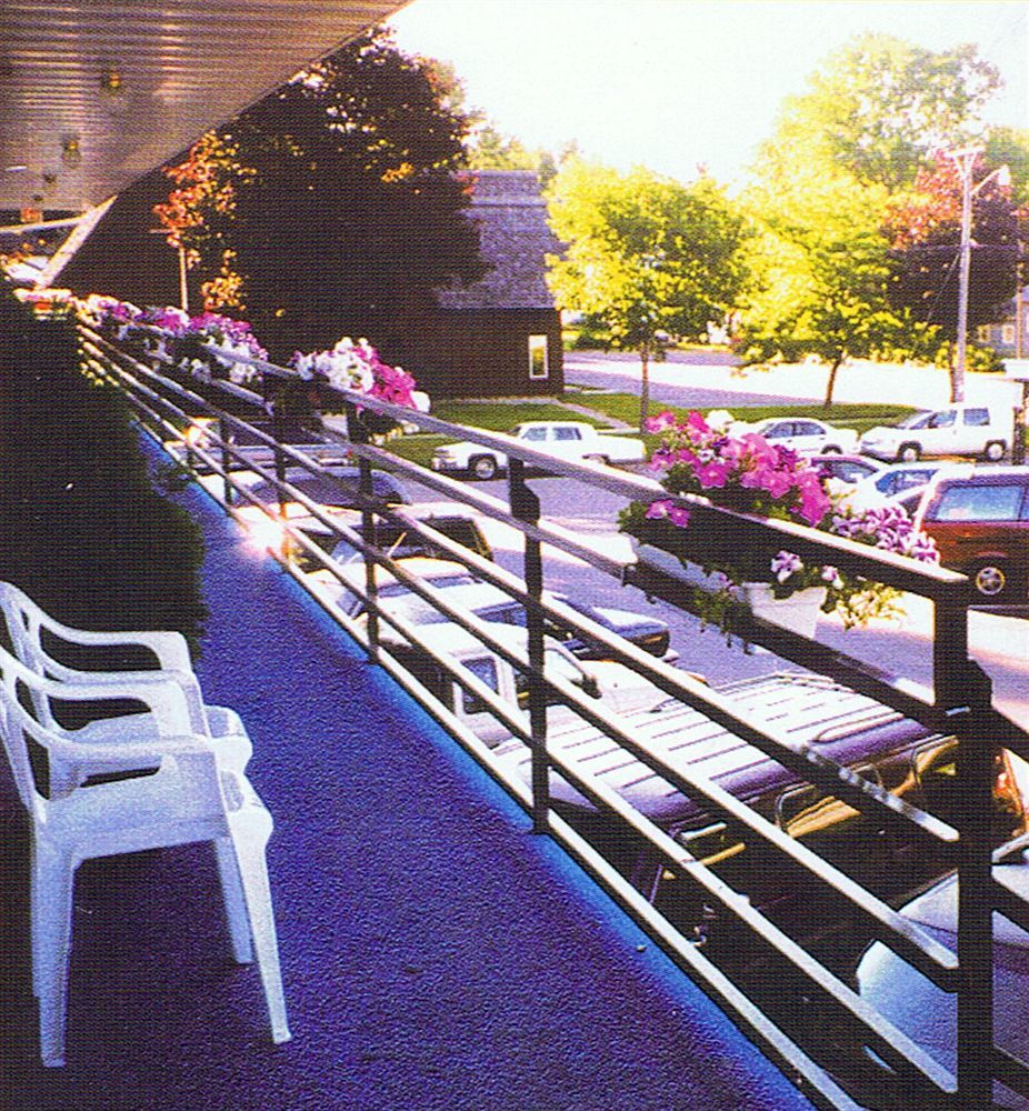 Alpine Motel In Heart Of Wisconsin Dells Downtown. Экстерьер фото